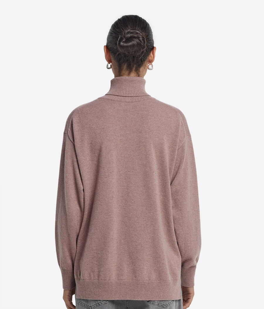 dolcevita in cashmere ultra morbido con spacchi