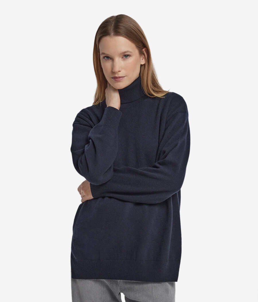 dolcevita in cashmere ultra morbido con spacchi