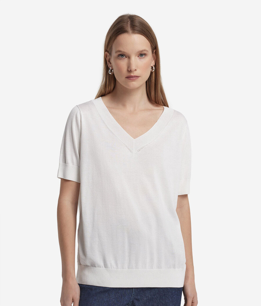 maglione in seta e cotone con scollo a v a maniche corte