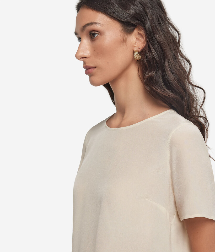 t-shirt in seta a scollo tondo