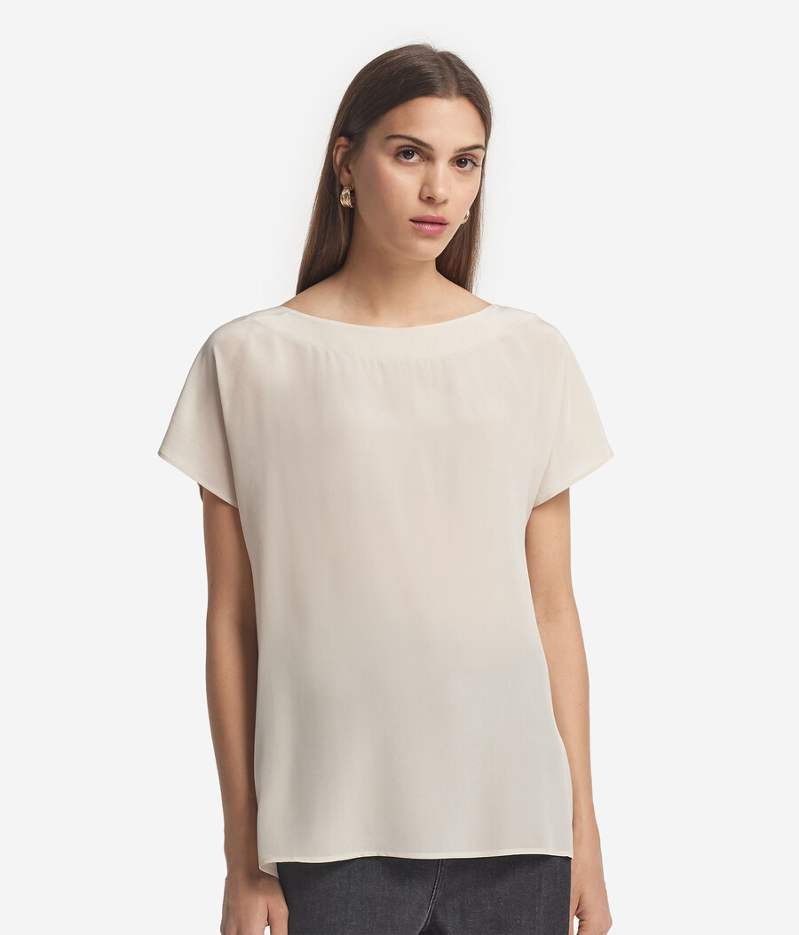 t-shirt con scollo a barca in seta e modal