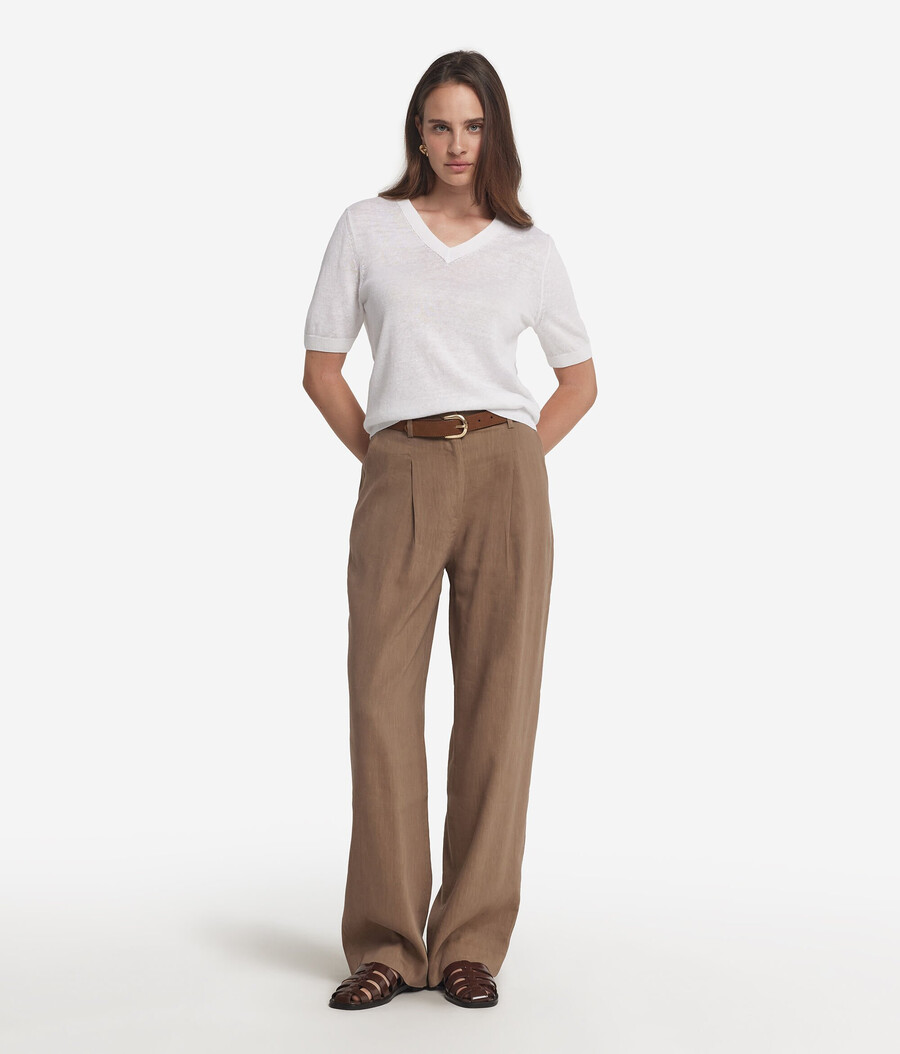 t-shirt con scollo a v in lino e cotone