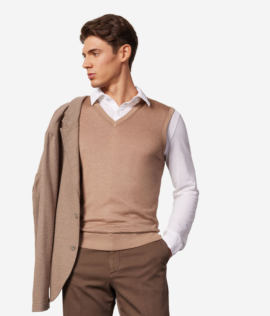 maglione senza maniche con scollo a v in cashmere ultrafine